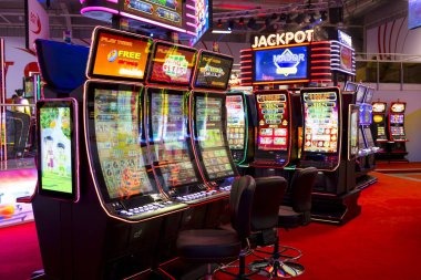 mas77toto login platform interface showing football markets, live-dealer tables, and slot games